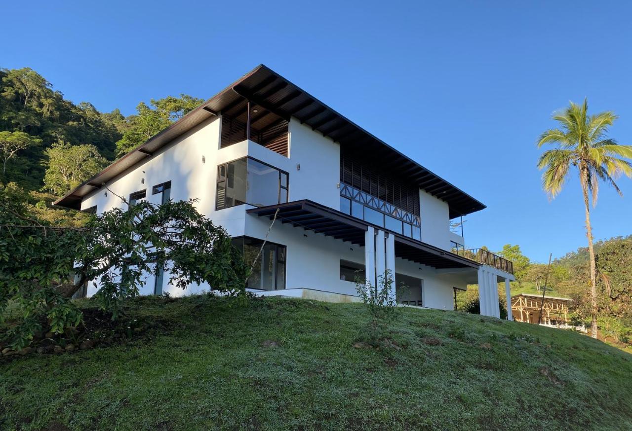 Arte De Plumas Birding Lodge Cartago Exterior photo