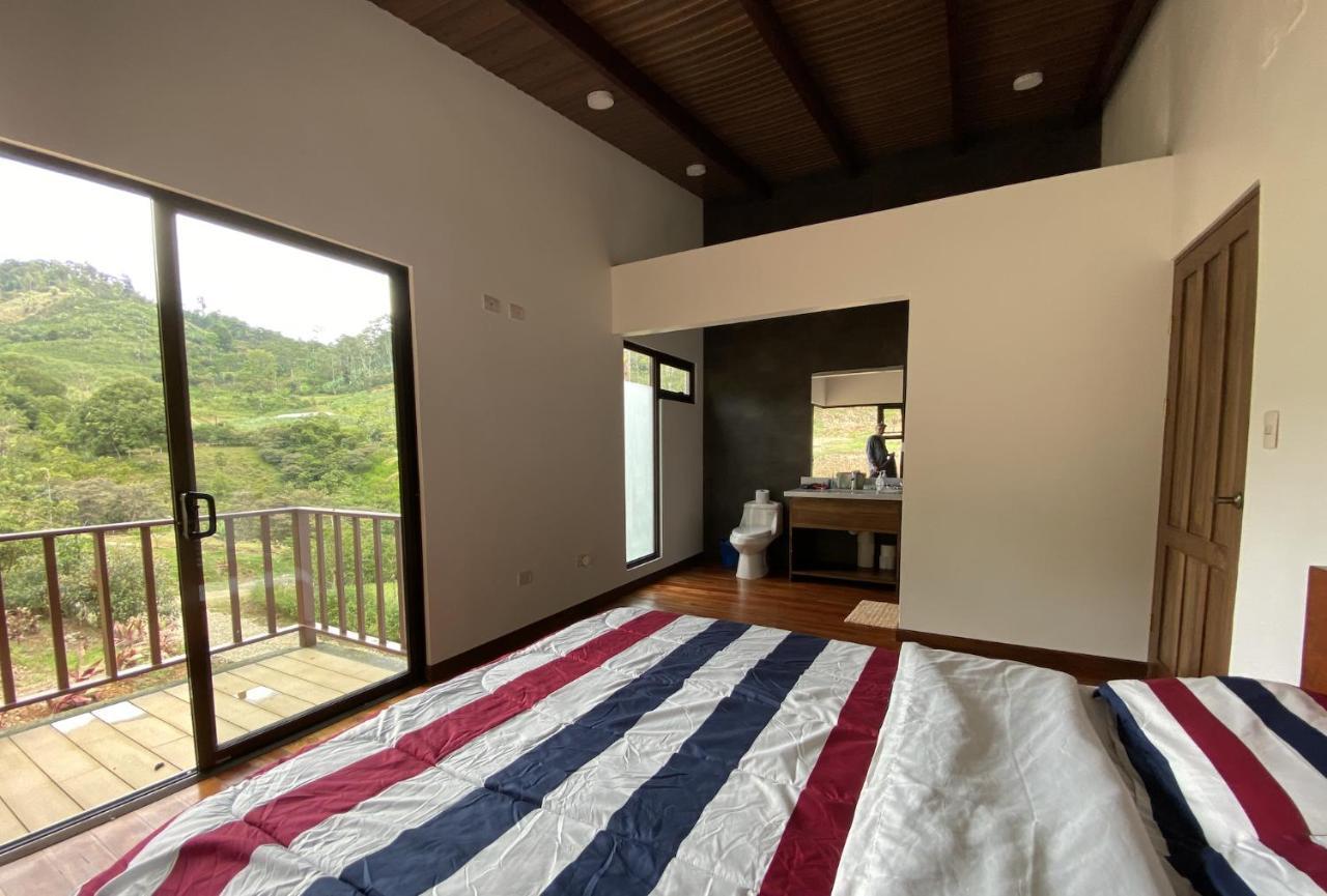 Arte De Plumas Birding Lodge Cartago Exterior photo